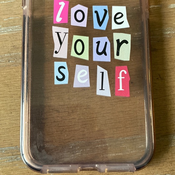 XR iPhone case - Picture 4 of 9